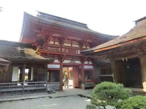 吉野水分神社の山門・神門