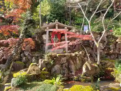 瓦屋寺の像