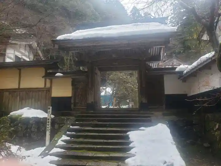 横蔵寺の山門・神門