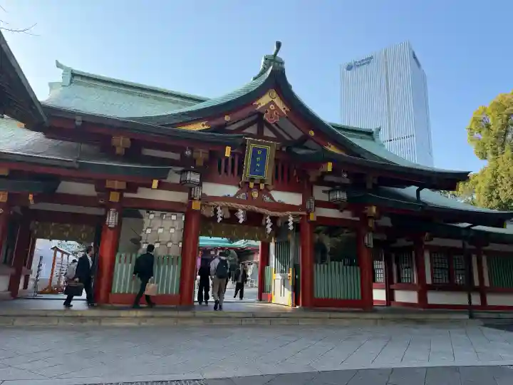 日枝神社の{uncategorized: "未分類", other: "その他", undefined: "問題あり", building: "その他建物", grave: "お墓", sacred_gate: "鳥居", guardian: "狛犬", statue: "像", buddha: "仏像", history: "歴史", nature: "自然", garden: "庭園", animal: "動物", pagoda: "塔", temizu: "手水舎", mountain_gate: "山門・神門", sanctuary: "本殿・本堂", subordinate: "末社・摂社", art: "芸術", scenery: "景色", jizo: "地蔵", ema: "絵馬", goshuin: "御朱印", omikuji: "おみくじ", items: "授与品その他", amulet: "お守り", goshuincho: "御朱印帳", eats: "食事", festival: "お祭り", votive_dance: "神楽", shichigosan: "七五三参", wedding: "結婚式", experience: "体験その他", initially: "初詣", around: "周辺", anti_infection: "感染症対策"}