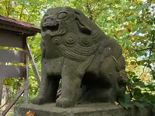 倶知安神社の狛犬