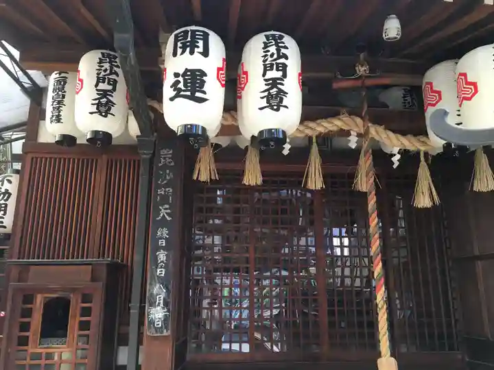 浪速寺の本殿・本堂