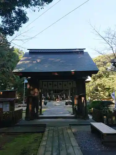 鎌田神明宮の山門・神門