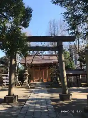 仲町氷川神社の鳥居