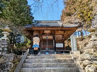 瑠璃寺の本殿・本堂