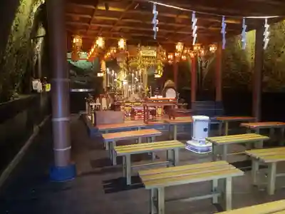 岩戸弘法弘峰寺の本殿・本堂