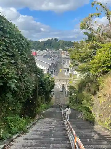 廣瀬神社の{uncategorized: "未分類", other: "その他", undefined: "問題あり", building: "その他建物", grave: "お墓", sacred_gate: "鳥居", guardian: "狛犬", statue: "像", buddha: "仏像", history: "歴史", nature: "自然", garden: "庭園", animal: "動物", pagoda: "塔", temizu: "手水舎", mountain_gate: "山門・神門", sanctuary: "本殿・本堂", subordinate: "末社・摂社", art: "芸術", scenery: "景色", jizo: "地蔵", ema: "絵馬", goshuin: "御朱印", omikuji: "おみくじ", items: "授与品その他", amulet: "お守り", goshuincho: "御朱印帳", eats: "食事", festival: "お祭り", votive_dance: "神楽", shichigosan: "七五三参", wedding: "結婚式", experience: "体験その他", initially: "初詣", around: "周辺", anti_infection: "感染症対策"}