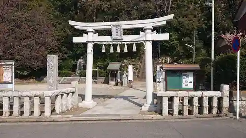 白旗神社の鳥居