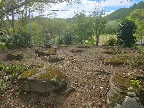 世尊寺(奈良県)