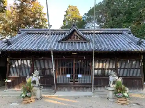 岩壷神社の本殿・本堂