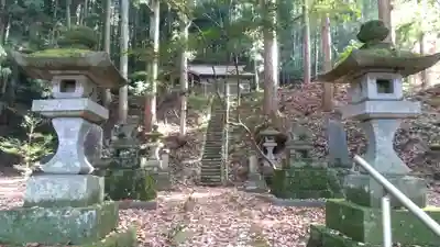 二柱神社のその他建物