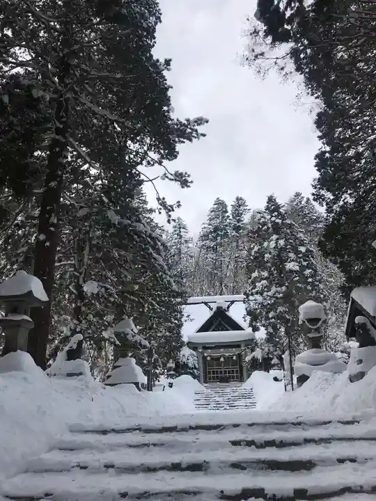 由仁神社(北海道)