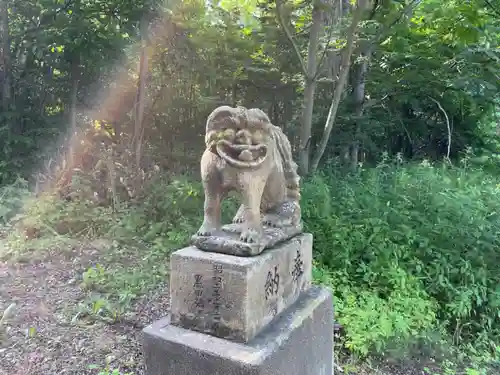 上芭露神社の狛犬