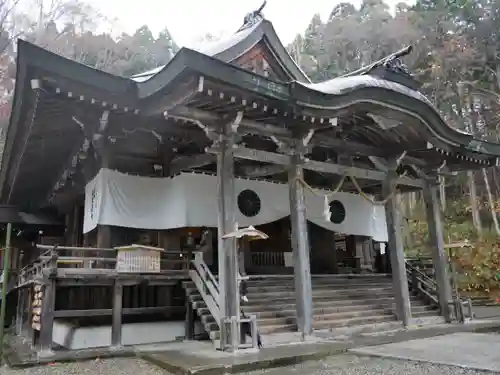 戸隠神社中社の本殿