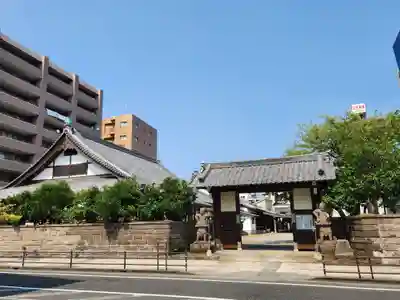 南洲寺の山門・神門