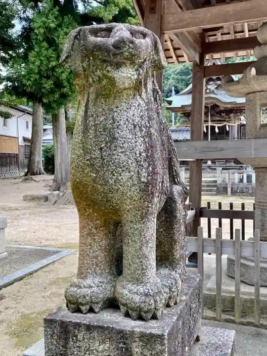 大宮賣神社の狛犬