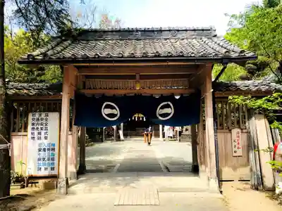 柳川総鎮守 日吉神社の山門・神門