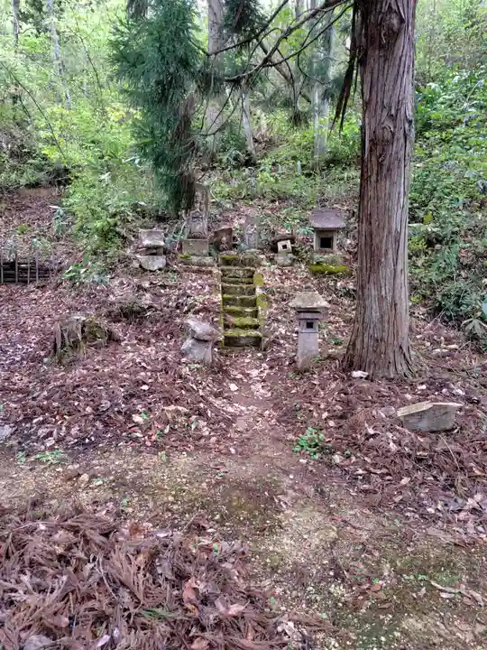 犬の宮猫の宮(山形県)