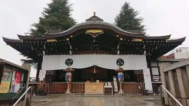 尾久八幡神社の本殿・本堂