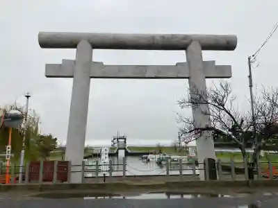 息栖神社の{uncategorized: "未分類", other: "その他", undefined: "問題あり", building: "その他建物", grave: "お墓", sacred_gate: "鳥居", guardian: "狛犬", statue: "像", buddha: "仏像", history: "歴史", nature: "自然", garden: "庭園", animal: "動物", pagoda: "塔", temizu: "手水舎", mountain_gate: "山門・神門", sanctuary: "本殿・本堂", subordinate: "末社・摂社", art: "芸術", scenery: "景色", jizo: "地蔵", ema: "絵馬", goshuin: "御朱印", omikuji: "おみくじ", items: "授与品その他", amulet: "お守り", goshuincho: "御朱印帳", eats: "食事", festival: "お祭り", votive_dance: "神楽", shichigosan: "七五三参", wedding: "結婚式", experience: "体験その他", initially: "初詣", around: "周辺", anti_infection: "感染症対策"}