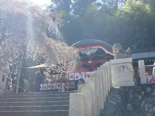 小川諏訪神社の庭園