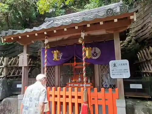 清荒神清澄寺の末社