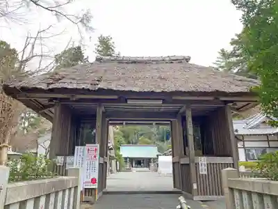 川勾神社の山門・神門
