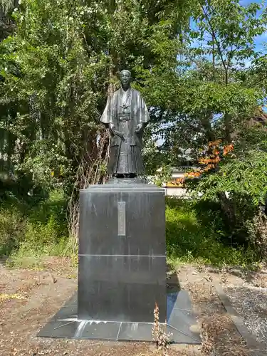 住吉神社の像