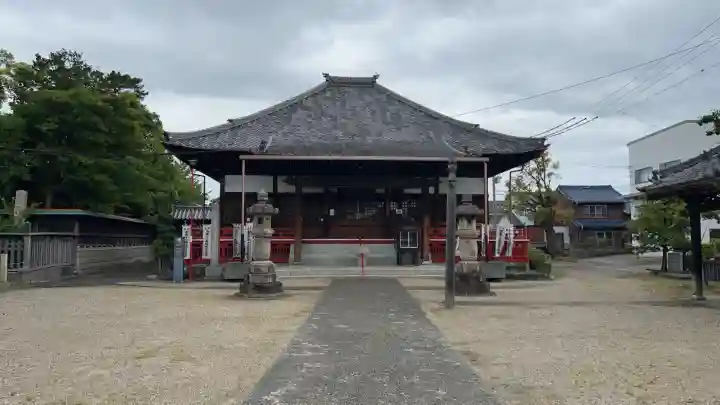 龍照院(常楽寺)の{uncategorized: "未分類", other: "その他", undefined: "問題あり", building: "その他建物", grave: "お墓", sacred_gate: "鳥居", guardian: "狛犬", statue: "像", buddha: "仏像", history: "歴史", nature: "自然", garden: "庭園", animal: "動物", pagoda: "塔", temizu: "手水舎", mountain_gate: "山門・神門", sanctuary: "本殿・本堂", subordinate: "末社・摂社", art: "芸術", scenery: "景色", jizo: "地蔵", ema: "絵馬", goshuin: "御朱印", omikuji: "おみくじ", items: "授与品その他", amulet: "お守り", goshuincho: "御朱印帳", eats: "食事", festival: "お祭り", votive_dance: "神楽", shichigosan: "七五三参", wedding: "結婚式", experience: "体験その他", initially: "初詣", around: "周辺", anti_infection: "感染症対策"}