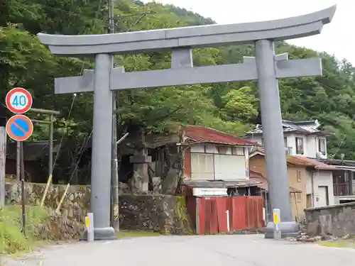 諏訪大社の鳥居