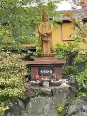 白翁山 神護寺の仏像