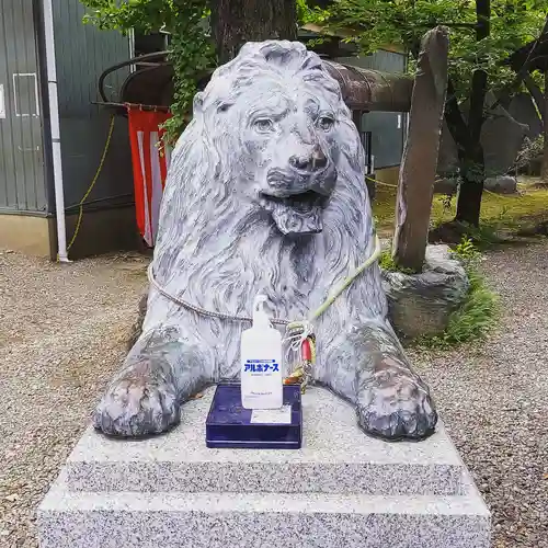 三囲神社の狛犬