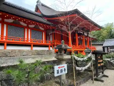 休ヶ岡八幡宮（薬師寺境内社）のその他建物