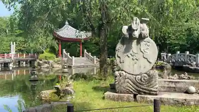 足乳根宮の{uncategorized: "未分類", other: "その他", undefined: "問題あり", building: "その他建物", grave: "お墓", sacred_gate: "鳥居", guardian: "狛犬", statue: "像", buddha: "仏像", history: "歴史", nature: "自然", garden: "庭園", animal: "動物", pagoda: "塔", temizu: "手水舎", mountain_gate: "山門・神門", sanctuary: "本殿・本堂", subordinate: "末社・摂社", art: "芸術", scenery: "景色", jizo: "地蔵", ema: "絵馬", goshuin: "御朱印", omikuji: "おみくじ", items: "授与品その他", amulet: "お守り", goshuincho: "御朱印帳", eats: "食事", festival: "お祭り", votive_dance: "神楽", shichigosan: "七五三参", wedding: "結婚式", experience: "体験その他", initially: "初詣", around: "周辺", anti_infection: "感染症対策"}