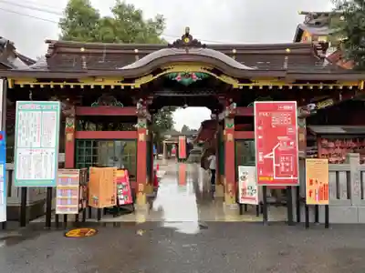 大杉神社の山門・神門