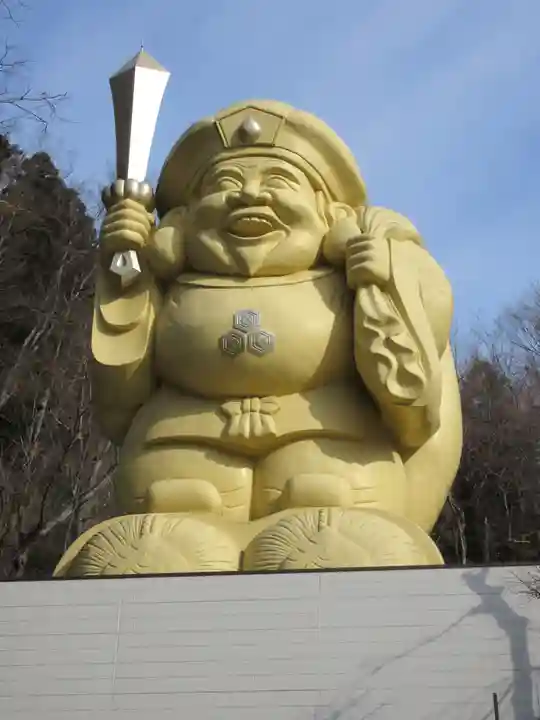 中之嶽神社の像