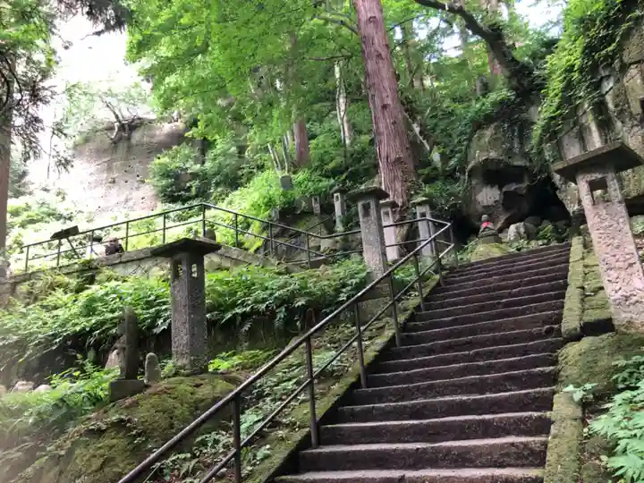 宝珠山 立石寺(山形県)