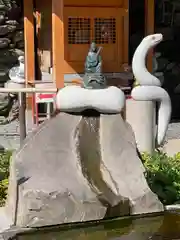 蛇窪神社の建物その他