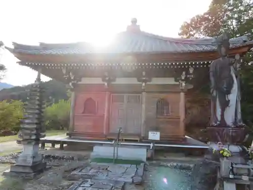 信濃比叡廣拯院のその他建物