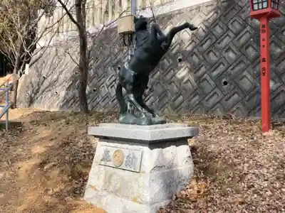 男山八幡宮の狛犬