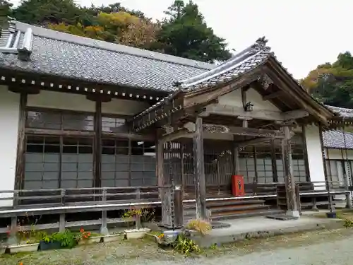 高藏寺の本殿