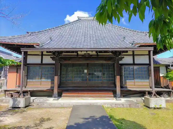 光円寺の本殿・本堂