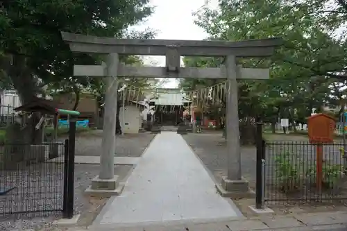 湊新田胡録神社の鳥居