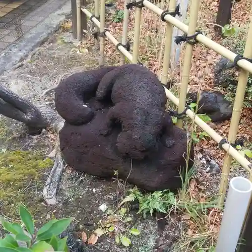 靍護稲荷神社の狛犬