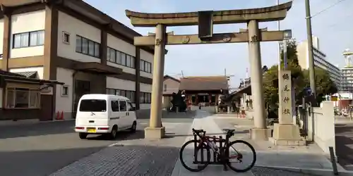 鶴見神社の鳥居