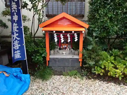 豊受稲荷本宮の末社・摂社