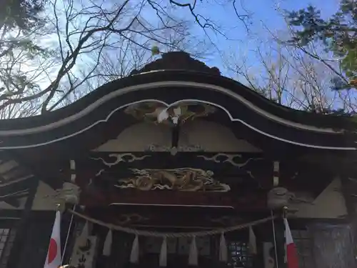 新屋山神社の本殿