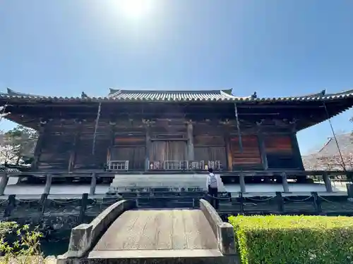 道成寺の本殿・本堂