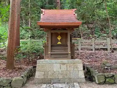 枚岡神社の末社・摂社