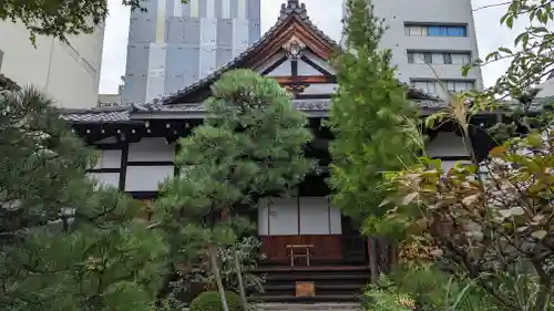 宝蔵寺の本殿・本堂